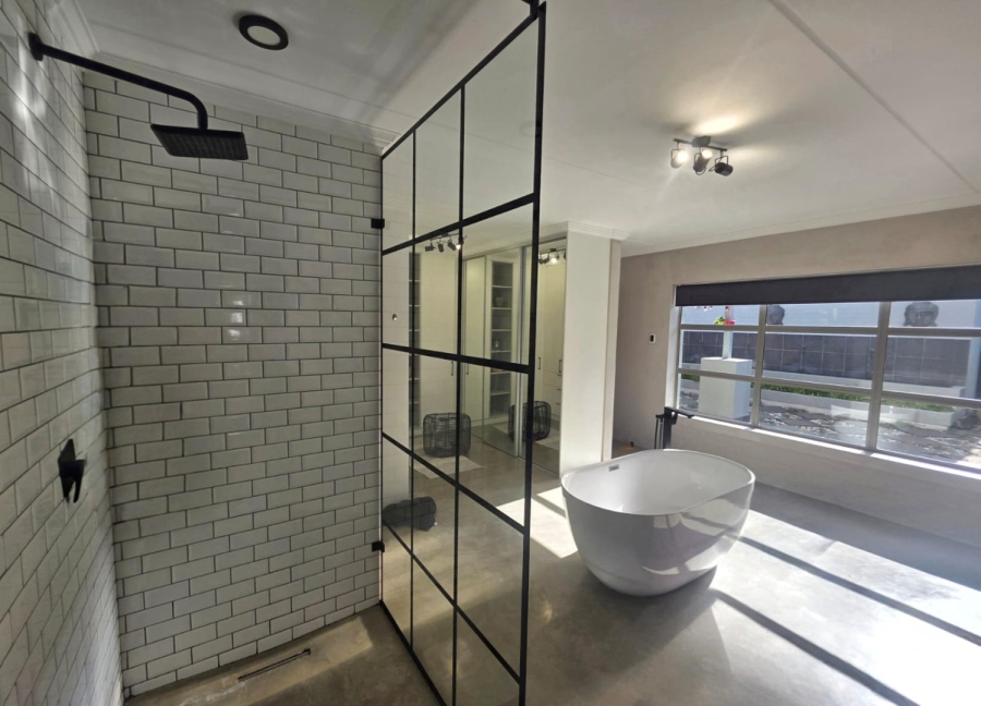 5 Bedroom Property for Sale in Wilderness Central Western Cape